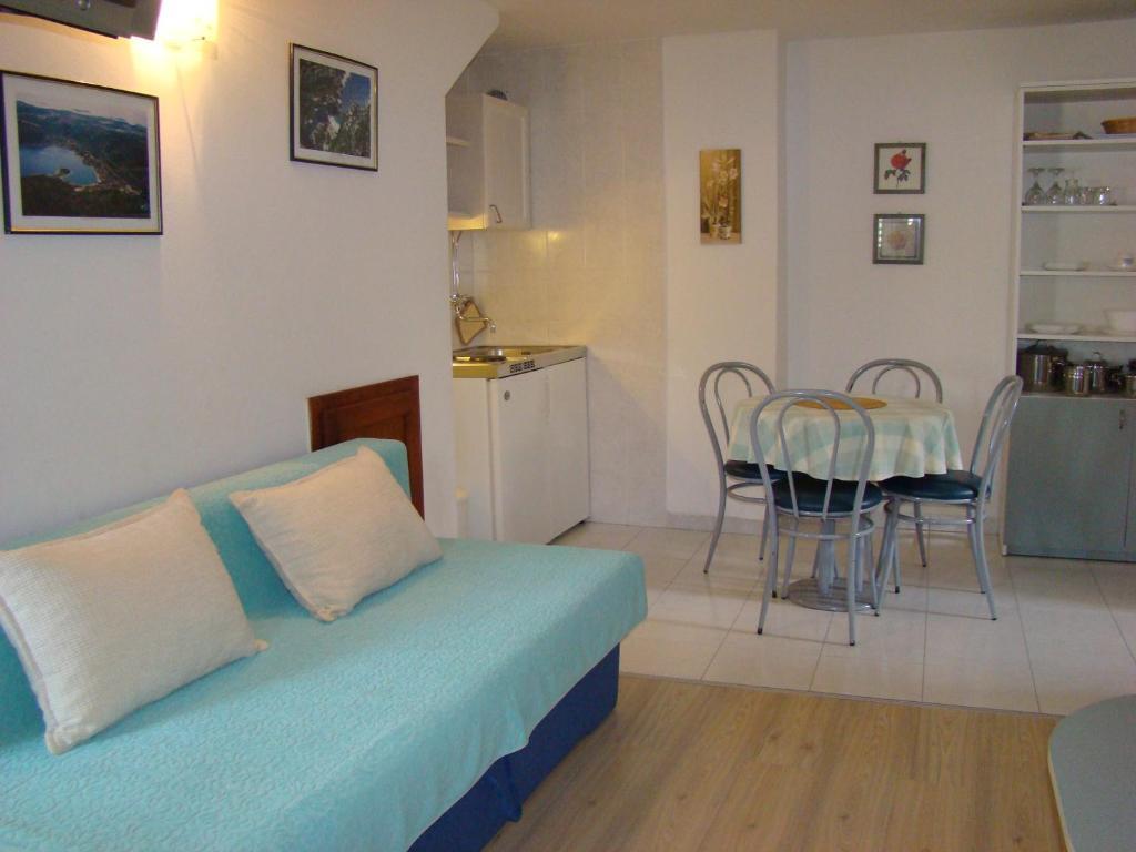 Studio Apartments Kuljis Vis Rum bild